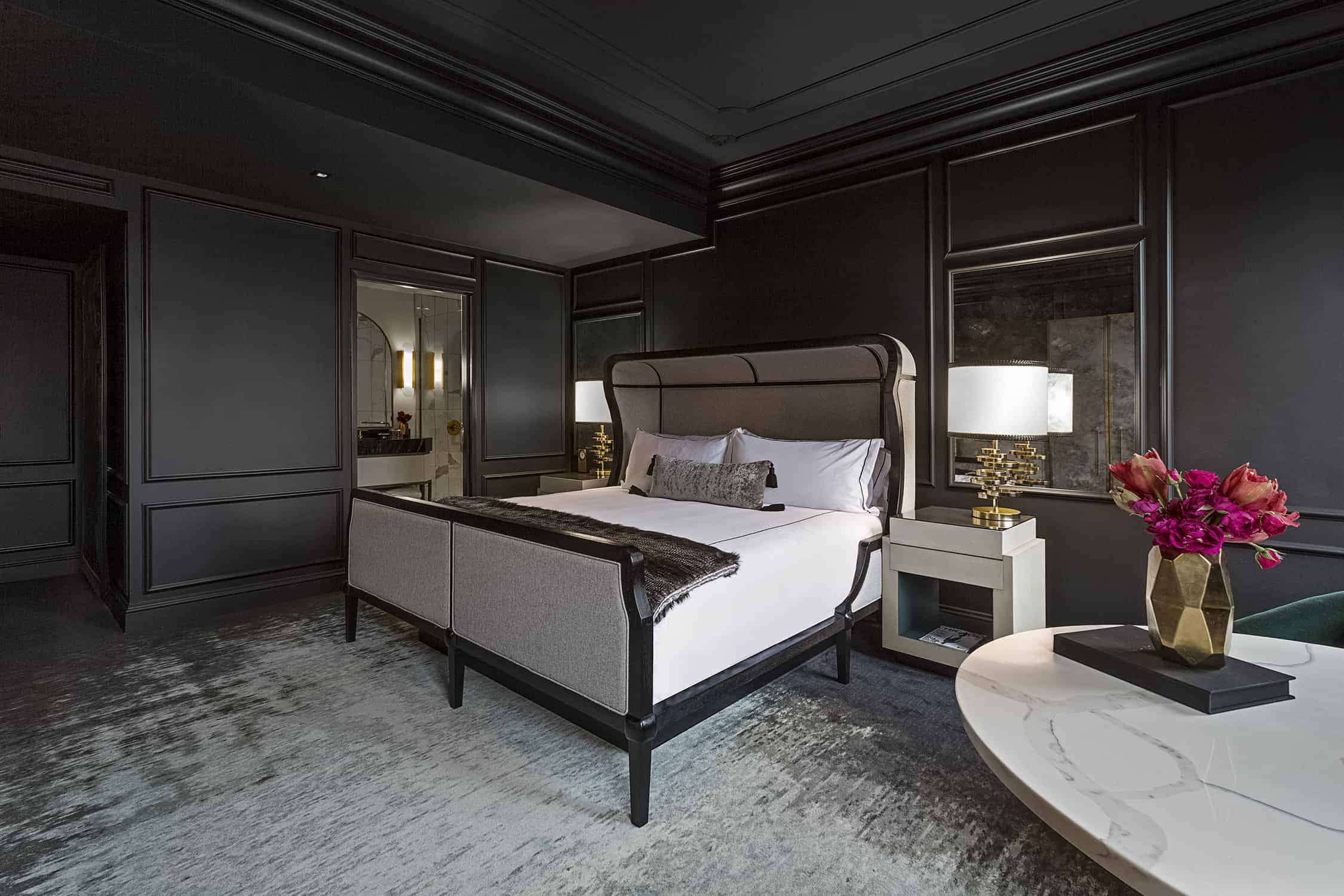 Tower King Chicago Suite